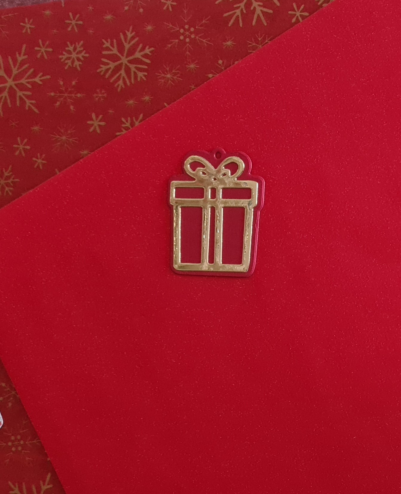 Découpe cadeau de noël