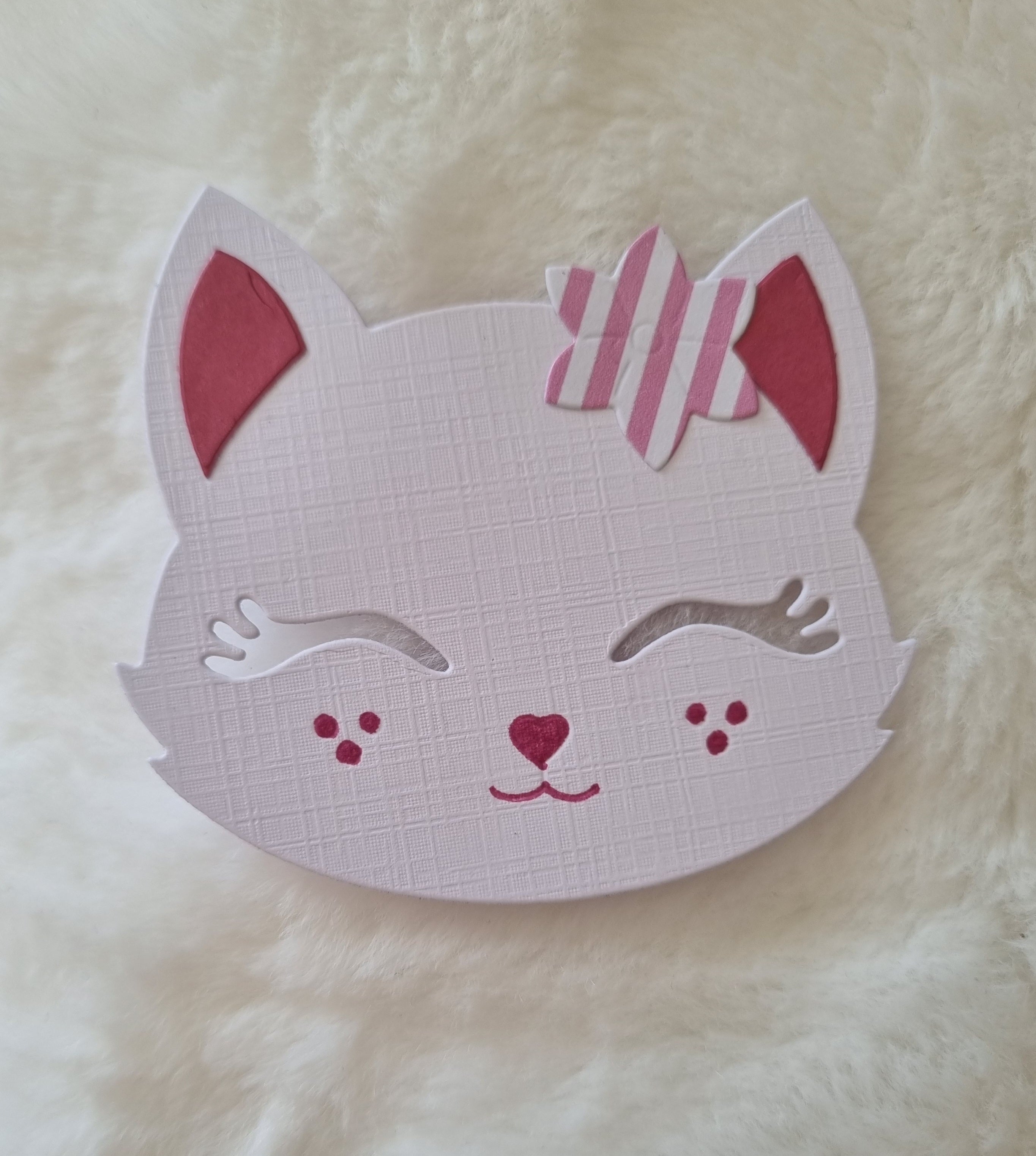 Découpe tête de chat