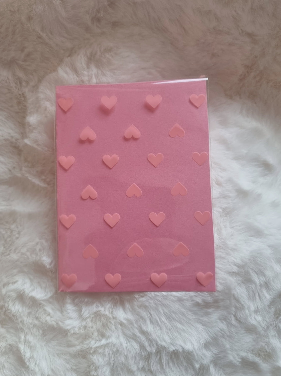 Mystery bag: Love is blind