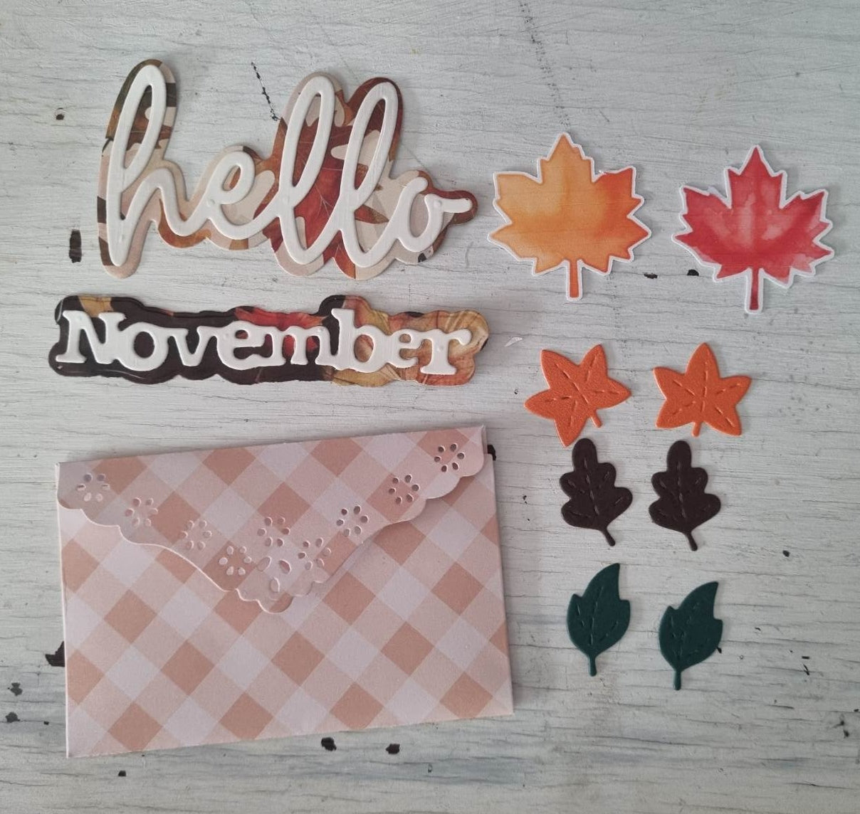 Pack Hello November